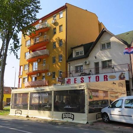 Domin Osijek Hotel Екстериор снимка